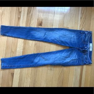 Hollister skinny jeans